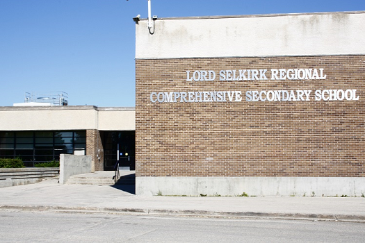 Lord Selkirk Regional Schools
塞爾柯克爵士學區